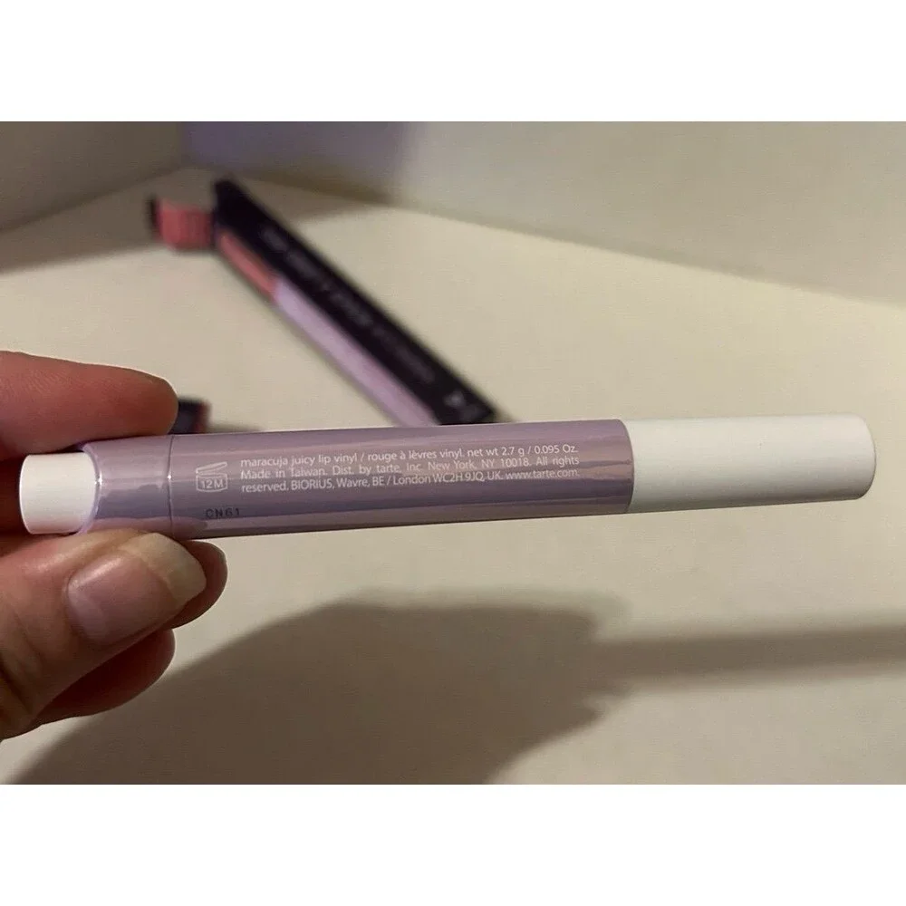Tarte Maracuja Juicy Lip Vinyl in Shimmering Mixed Berries 2.7 g/0.095 oz